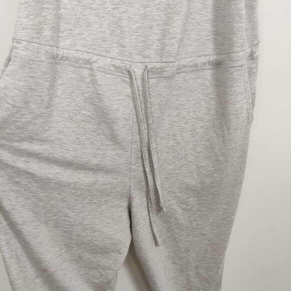 Joe Fresh Active Women's Athletic Jumpsuit in Silver Gray Size 1X Dropped Crotch - Picture 3 of 15
